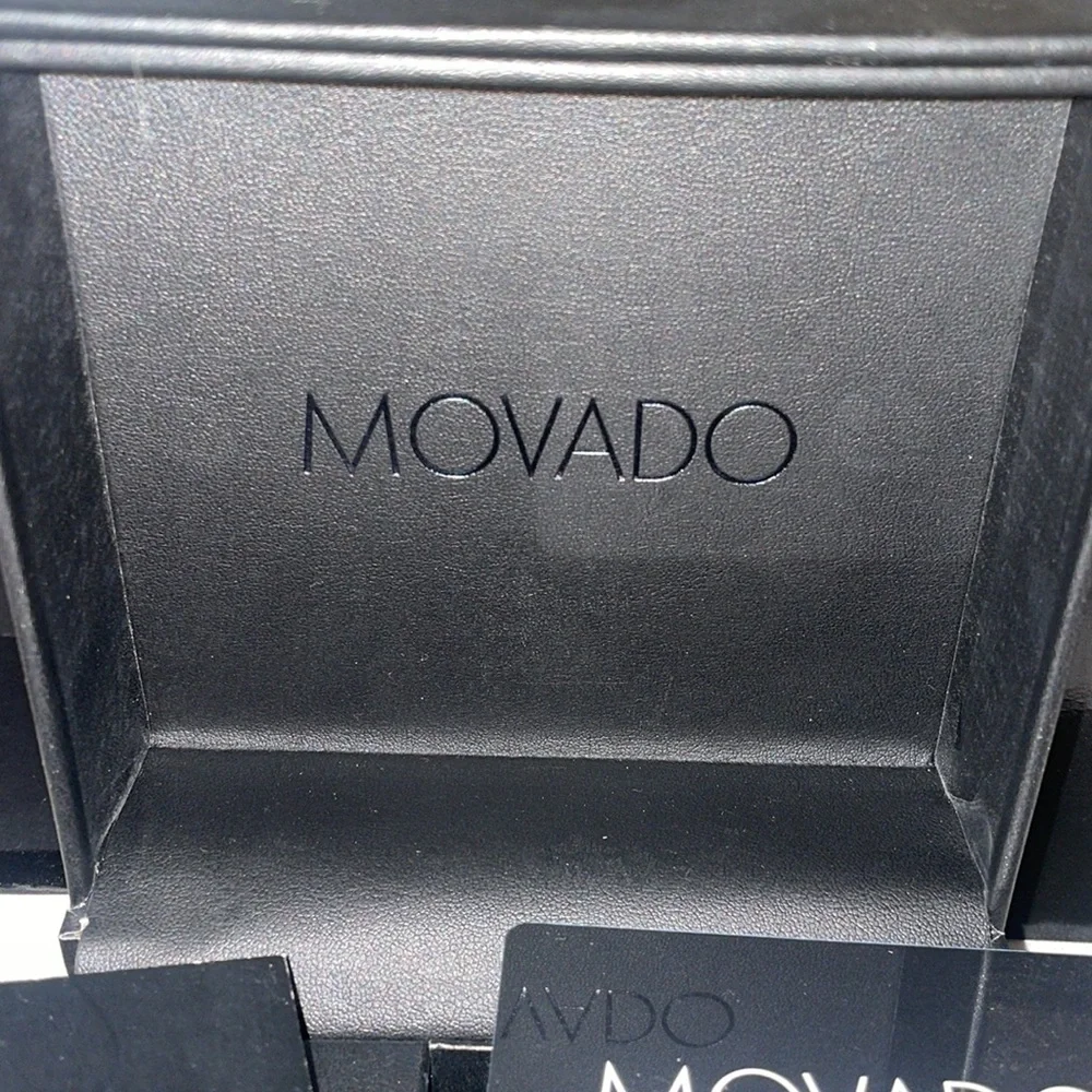 Movado watch box - Picture 8 of 11